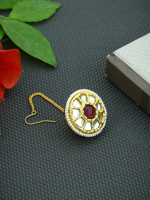 

Imittire Gold-Plated Red & White Kundan Studded Polki Rajputi Borla Maang Tikka