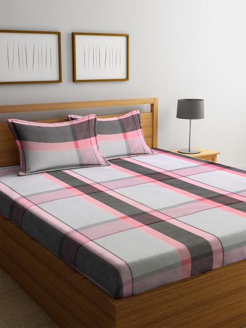 

KLOTTHE Grey & Pink Geometric 210 TC Cotton 1 Queen Bedsheet with 2 Pillow Covers