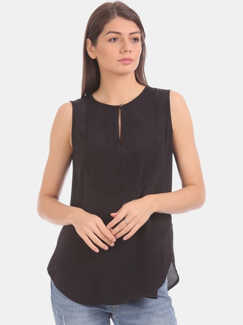 

GAP Women Black Sleeveless Tucked Top