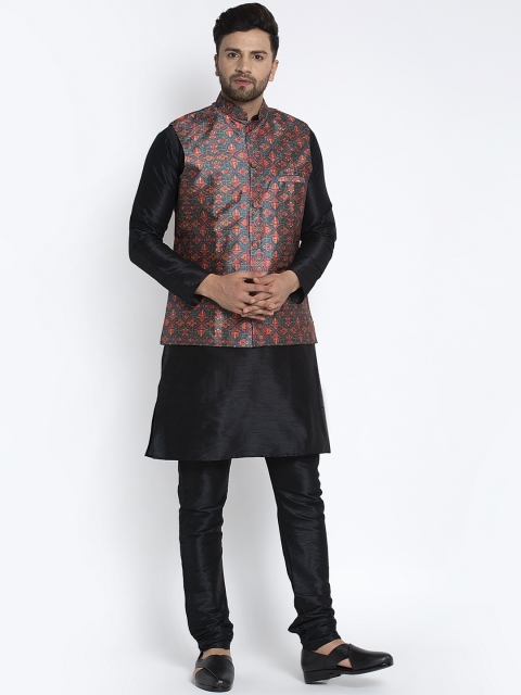 

Benstoke Men Black & Navy Blue Solid Kurta with Pyjamas & Nehru Jacket