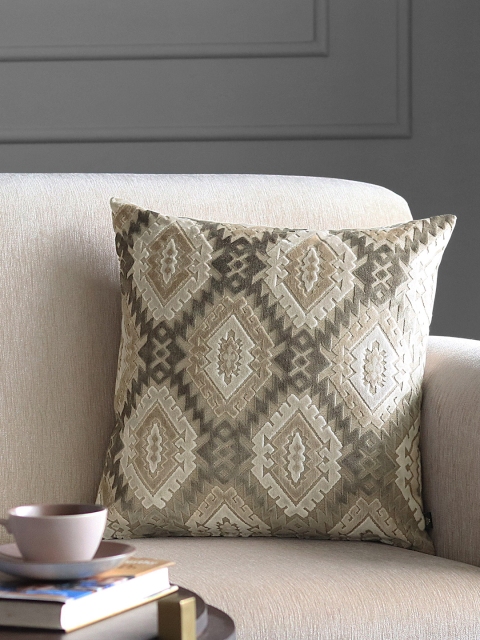 

GMF White Set of Single Abstract Square Cushion Covers