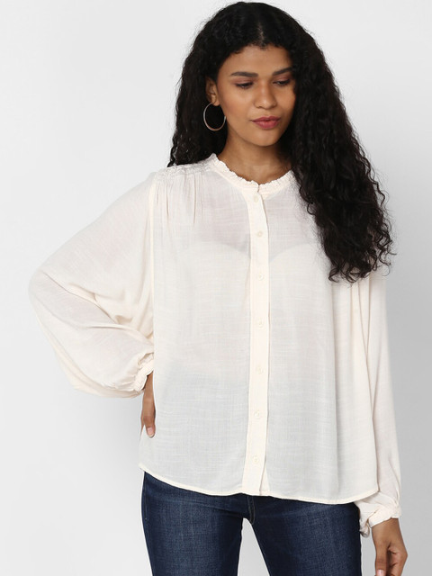 

AMERICAN EAGLE OUTFITTERS Women Cream-Coloured Slim Fit Solid Casual Shirt