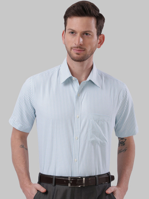 

Next Look Men Blue Regular Fit Striped Casual Shirt