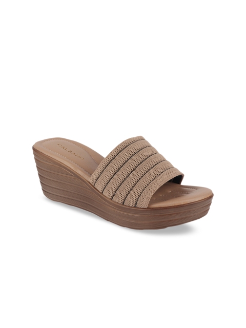 

CALZADO Women Beige Woven Design Heels