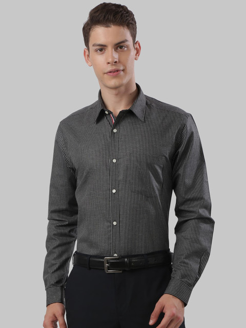 

Next Look Men Black Slim Fit Striped Casual Shirt