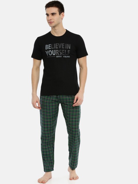 

Joven Men Black & Green Bio Washed Cotton Night Suit
