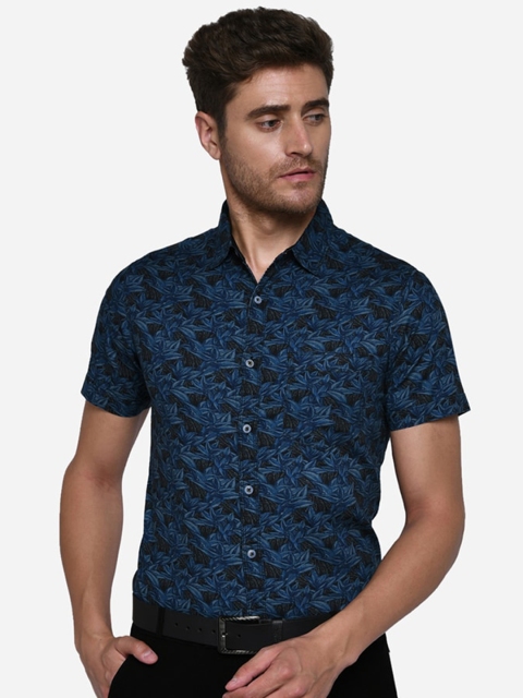 

Greenfibre Men Blue Slim Fit Printed Casual Shirt
