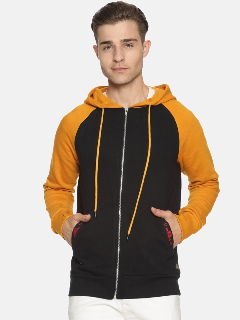 

Campus Sutra Men Black Solid Hooded Sweatshirt