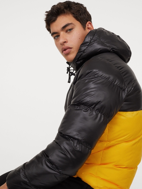 

H&M Men Black & Yellow Colourblocked Padded Outdoor Jacket