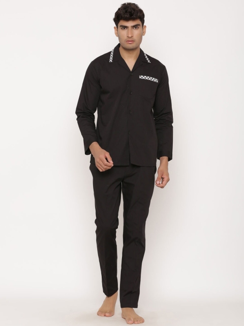 

Tistabene Men Black Solid Nightsuit