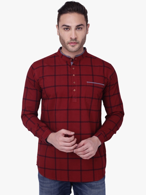 

Kuons Avenue Men Maroon & Black Checked Straight Kurta