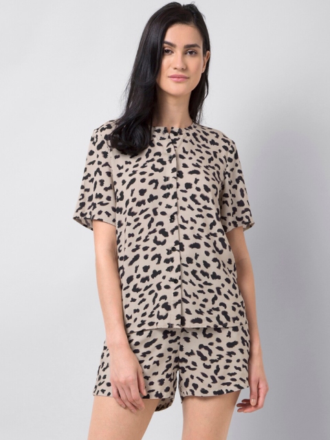 

FabAlley Women Beige & Black Printed Night Suit
