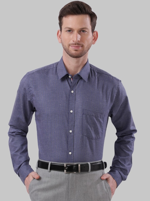 

Next Look Men Blue Slim Fit Solid Casual Shirt