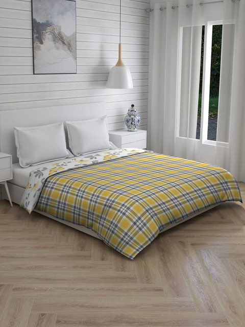

Layers Yellow & Black Checked 120 TC Double King Bedding Set With Comforter
