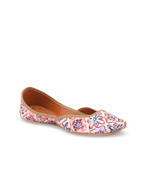 

HUE Women Beige & Pink Printed Mojaris