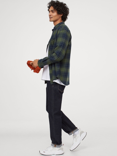 

H&M Men Olive Green & Navy Blue Checked Regular Fit shirt