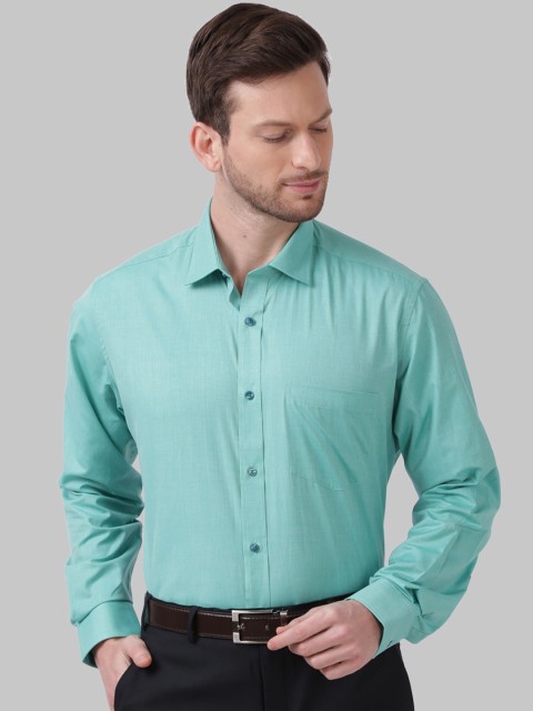 

Park Avenue Men Green Regular Fit Solid Casual Shirt