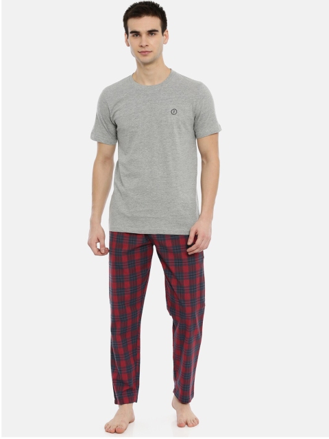 

Joven Men Grey & Red Checked Night Suit