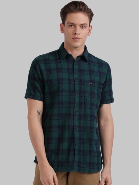 

Parx Men Green Slim Fit Checked Casual Shirt