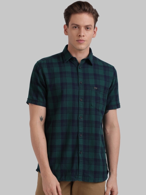 

Parx Men Green Slim Fit Checked Casual Shirt