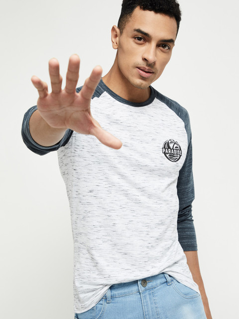 

max Men White Solid V-Neck T-shirt