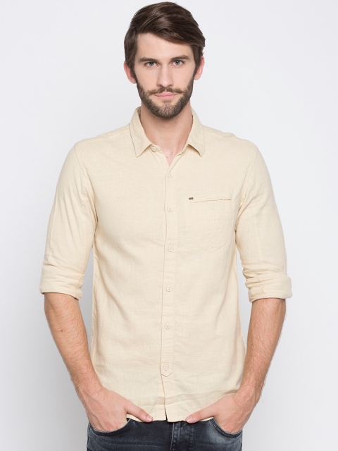 

SPYKAR Men Beige Slim Fit Solid Casual Shirt