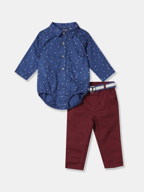 

The Childrens Place Boys Blue & Maroon Printed Bodysuit with Trousers