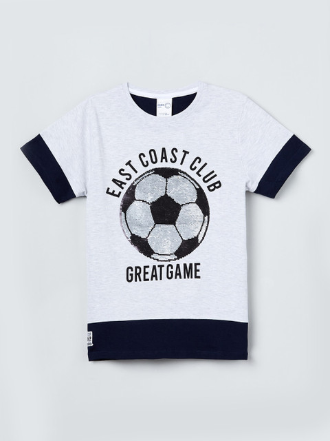 

max Boys Navy Blue & White Colorblocked T-shirt