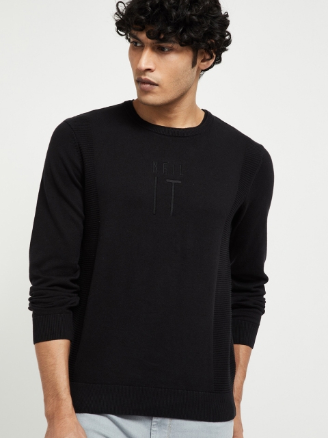

max Men Black Solid Round Neck Cotton T-shirt