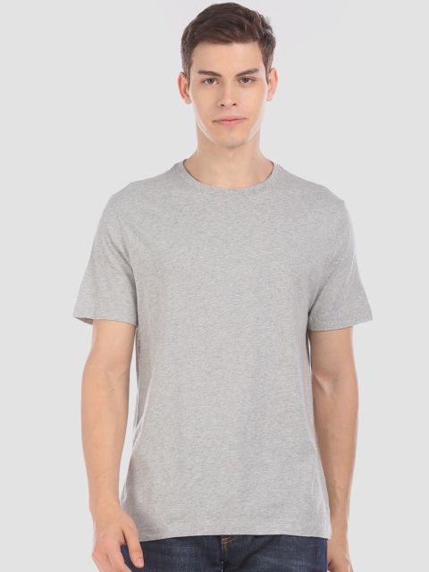 

GAP Men Grey Everyday Crew Neck T-Shirt
