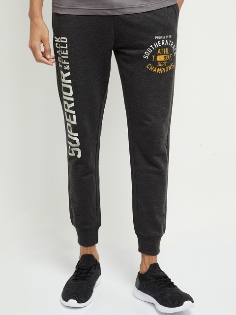 

max Men Charcoal Grey & White Printed Slim-Fit Joggers