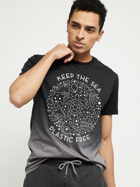 

max Men Black Printed Round Neck T-shirt