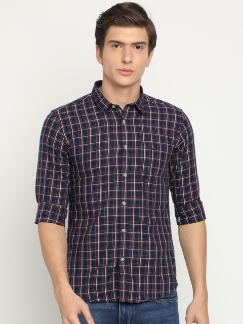 

Crocodile Men Navy Blue & Red Classic Slim Fit Checked Casual Shirt