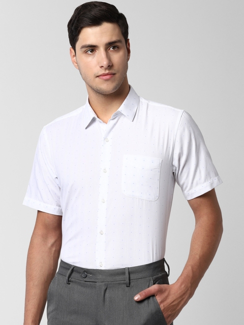 

Peter England Men White & Blue Regular Fit Solid Formal Shirt