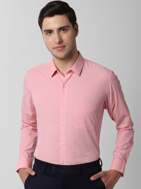 

Peter England Men Pink Regular Fit Solid Formal Shirt