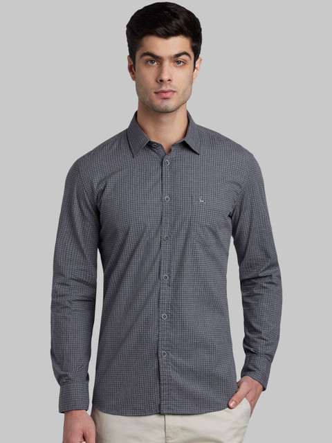 

Parx Men Grey & Black Slim Fit Checked Casual Shirt