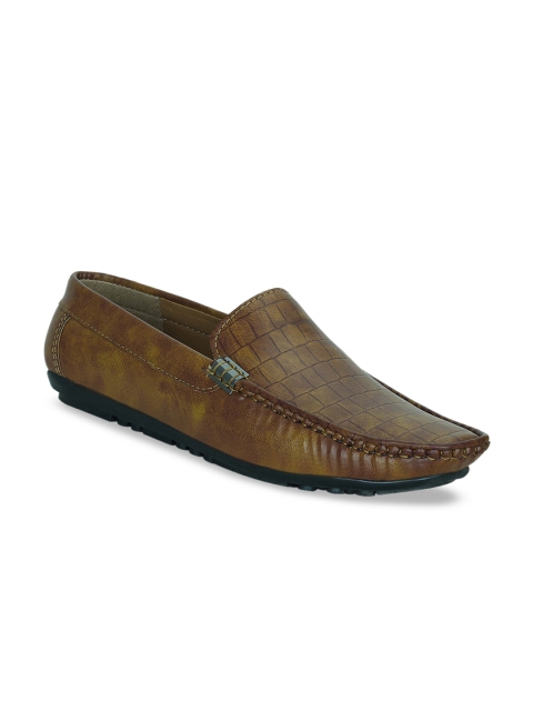 

Get Glamr Men Tan Brown Textured Loafers