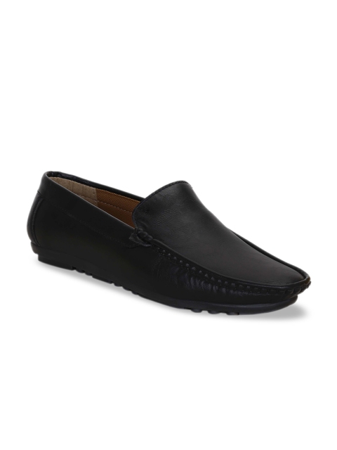

Get Glamr Men Black Loafers