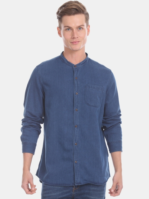 

GAP Men Navy Blue Chambray Casual Shirt