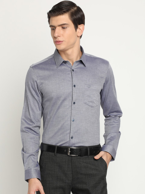 

Crocodile Men Navy Blue & Grey Classic Slim Fit Self Design Formal Shirt