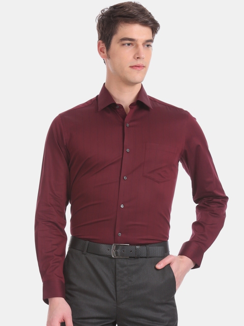 

Arrow Men Maroon Slim Fit Striped Formal Shirt