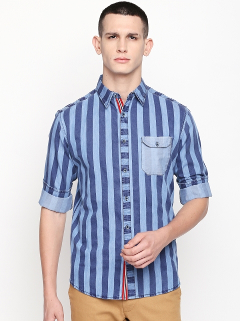 

Solemio Men Blue Regular Fit Striped Casual Shirt