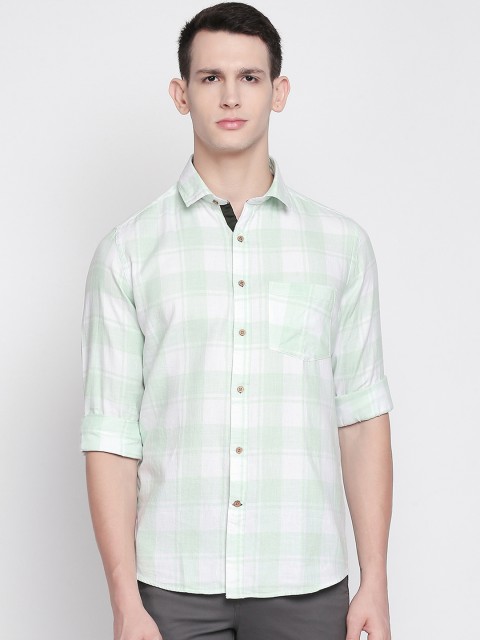 

Solemio Men White & Green Regular Fit Checked Casual Shirt