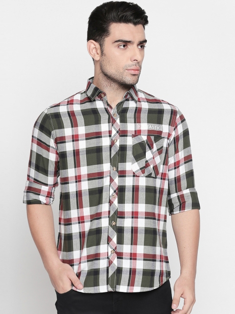 

Solemio Men Olive Green & White Regular Fit Checked Casual Shirt