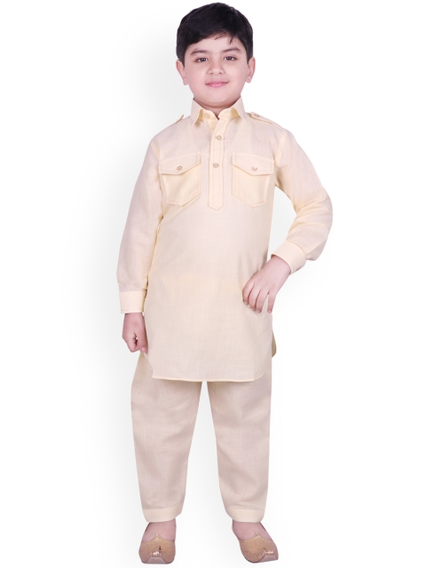 

SG YUVRAJ Boys Beige Solid Kurta with Salwar