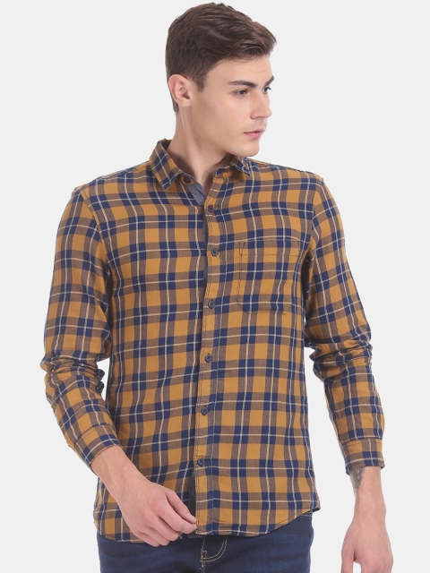 

Cherokee Men Yellow & Navy Blue Slim Fit Checked Casual Shirt