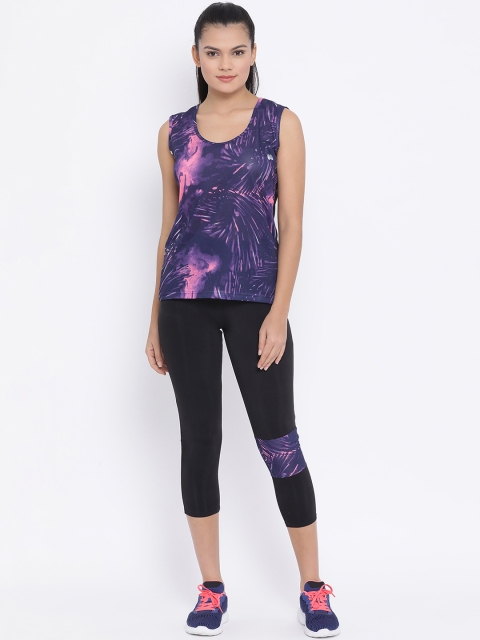 

Clovia Gym/Sports Printed Tights & Tshirt, Purple