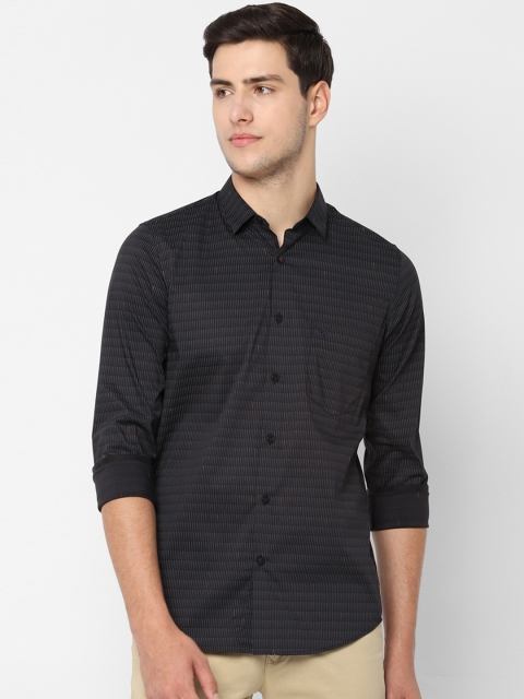 

Allen Solly Men Black Slim Fit Printed Casual Shirt