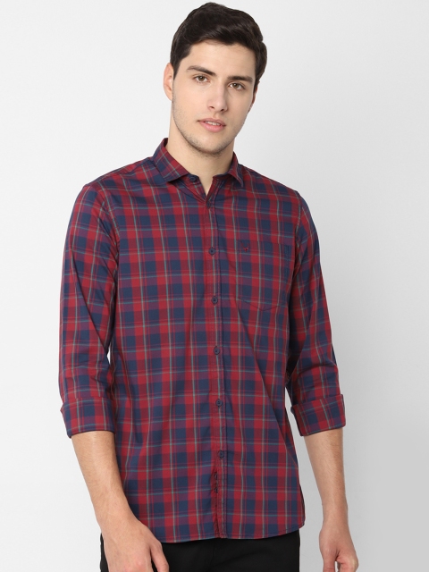 

Allen Solly Sport Men Red Navy Blue Regular Fit Checked Casual Shirt