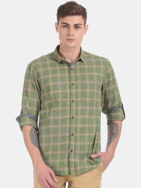 

Cherokee Men Green & Yellow Regular Fit Checked Casual Shirt